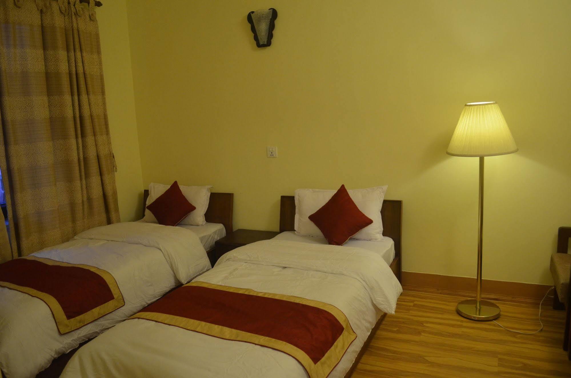 Potala Tourist Home Kathmandu Esterno foto