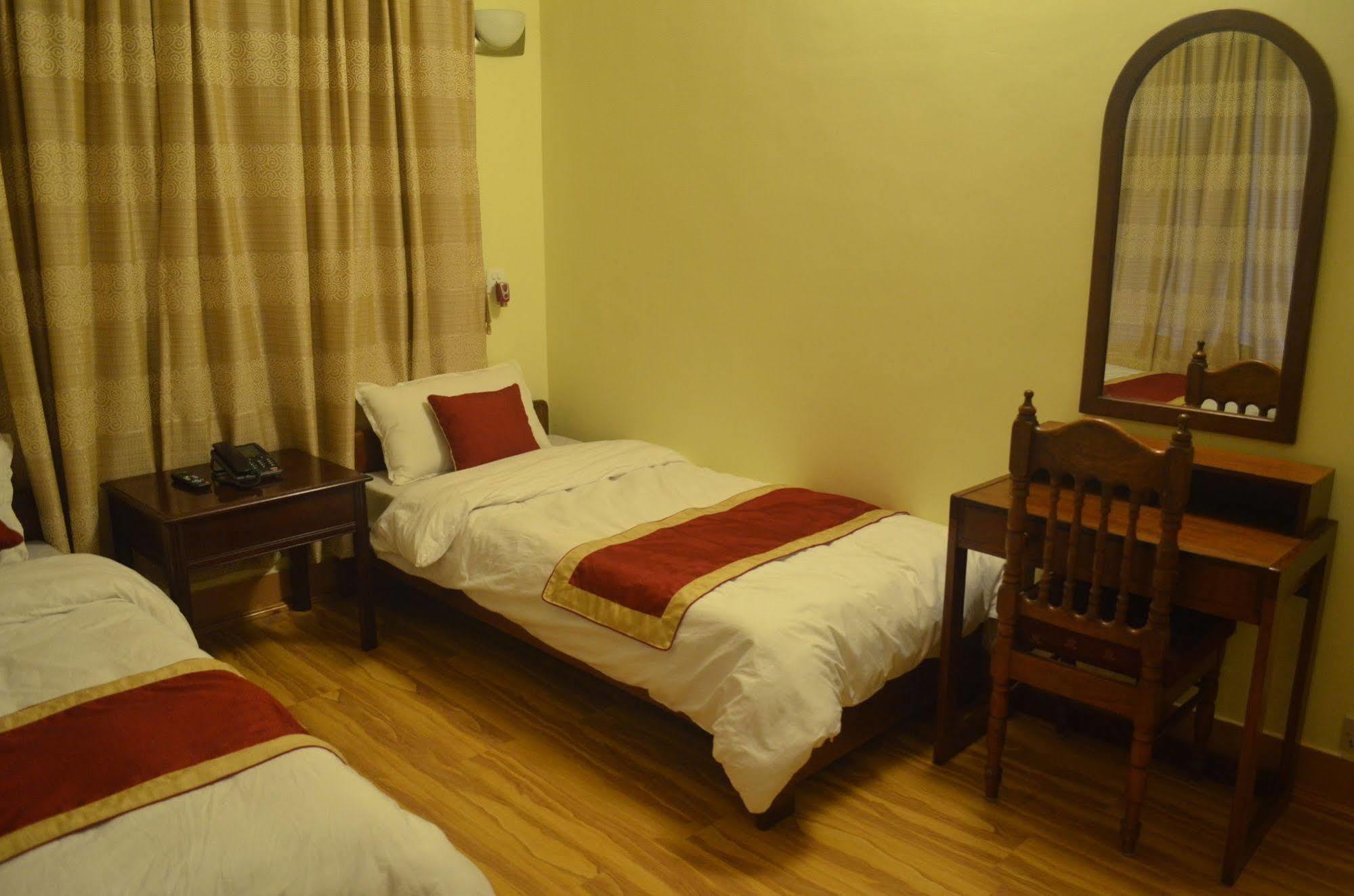 Potala Tourist Home Kathmandu Esterno foto